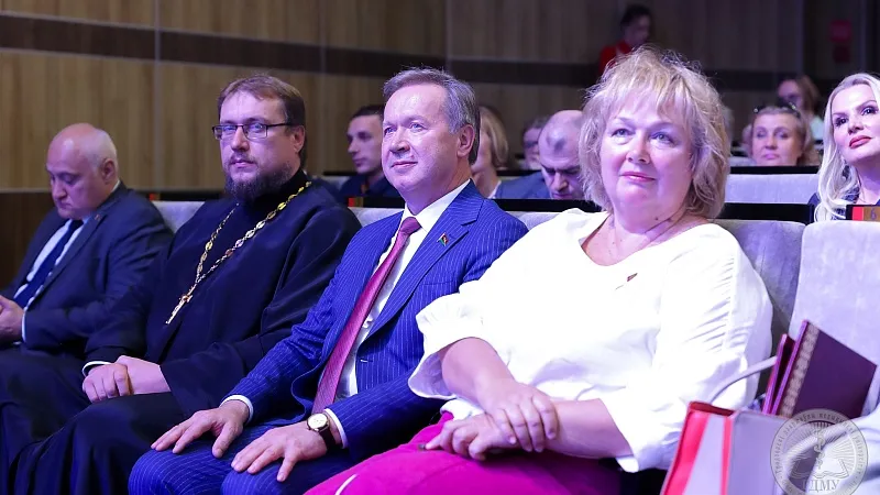 1 (472)