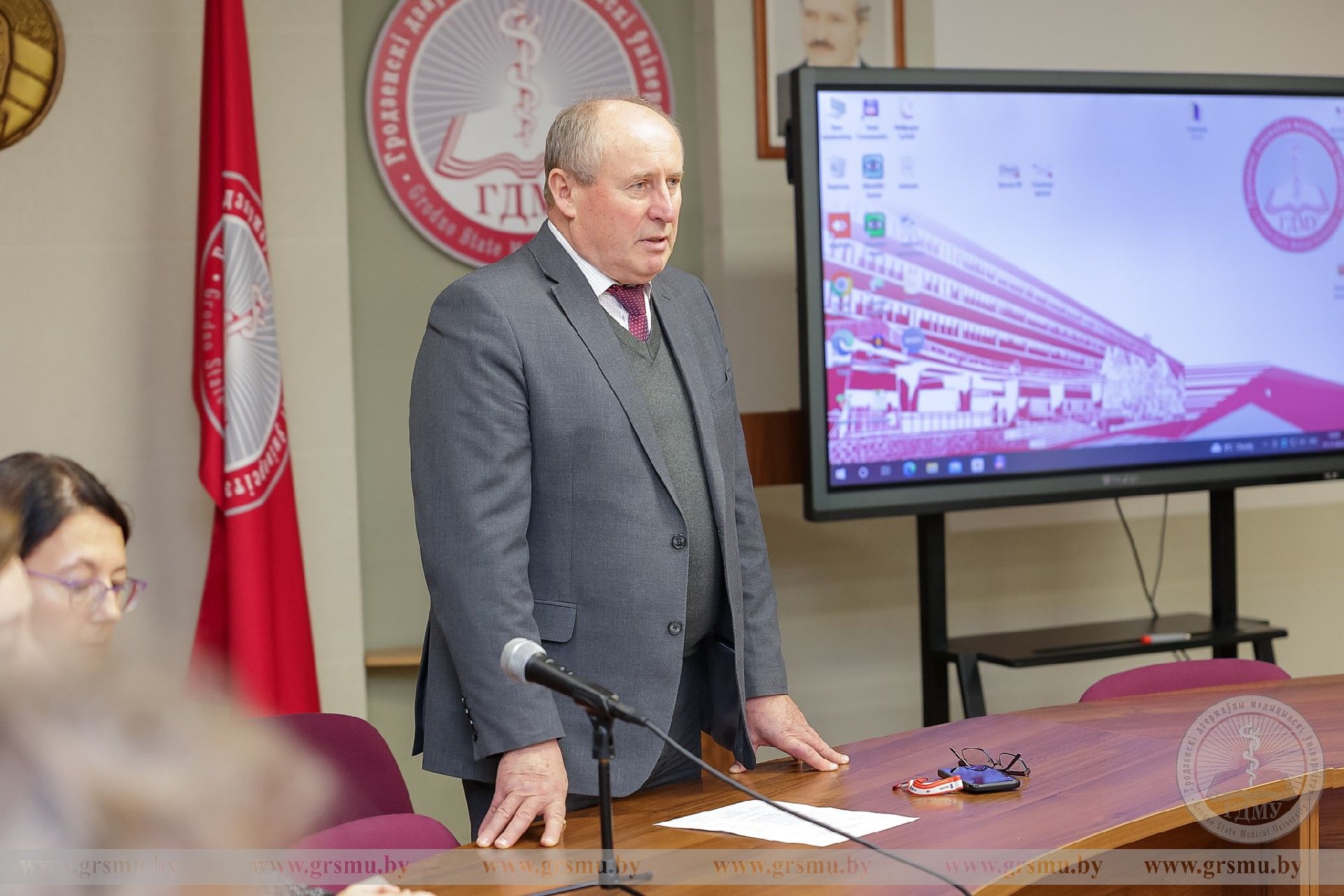 An instructional workshop "Peer review in medical education" was arranged for the University divisions’ personnel