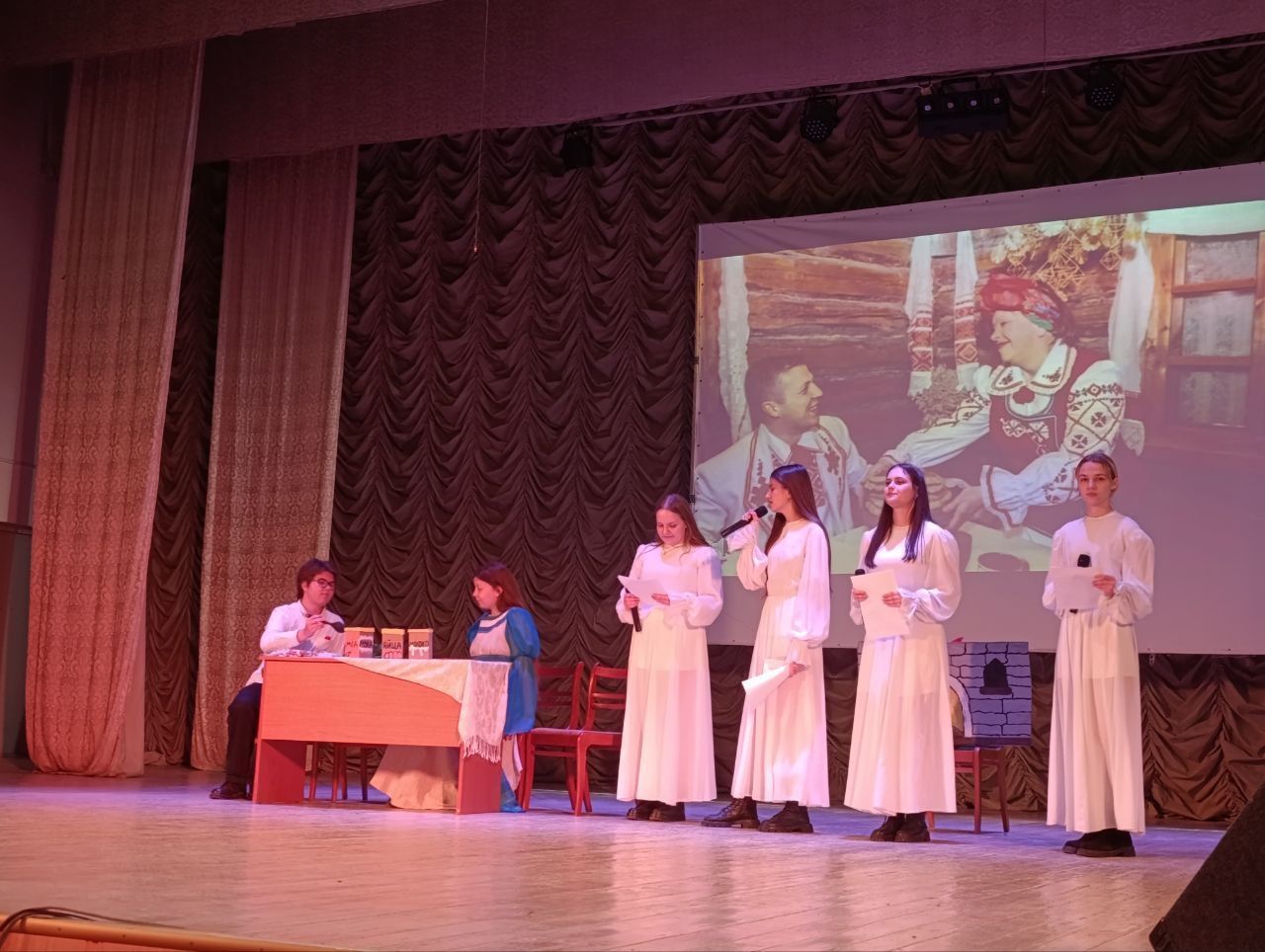 Сохраняя истоки: студенты медико-психологического факультета оживили белорусские традиции