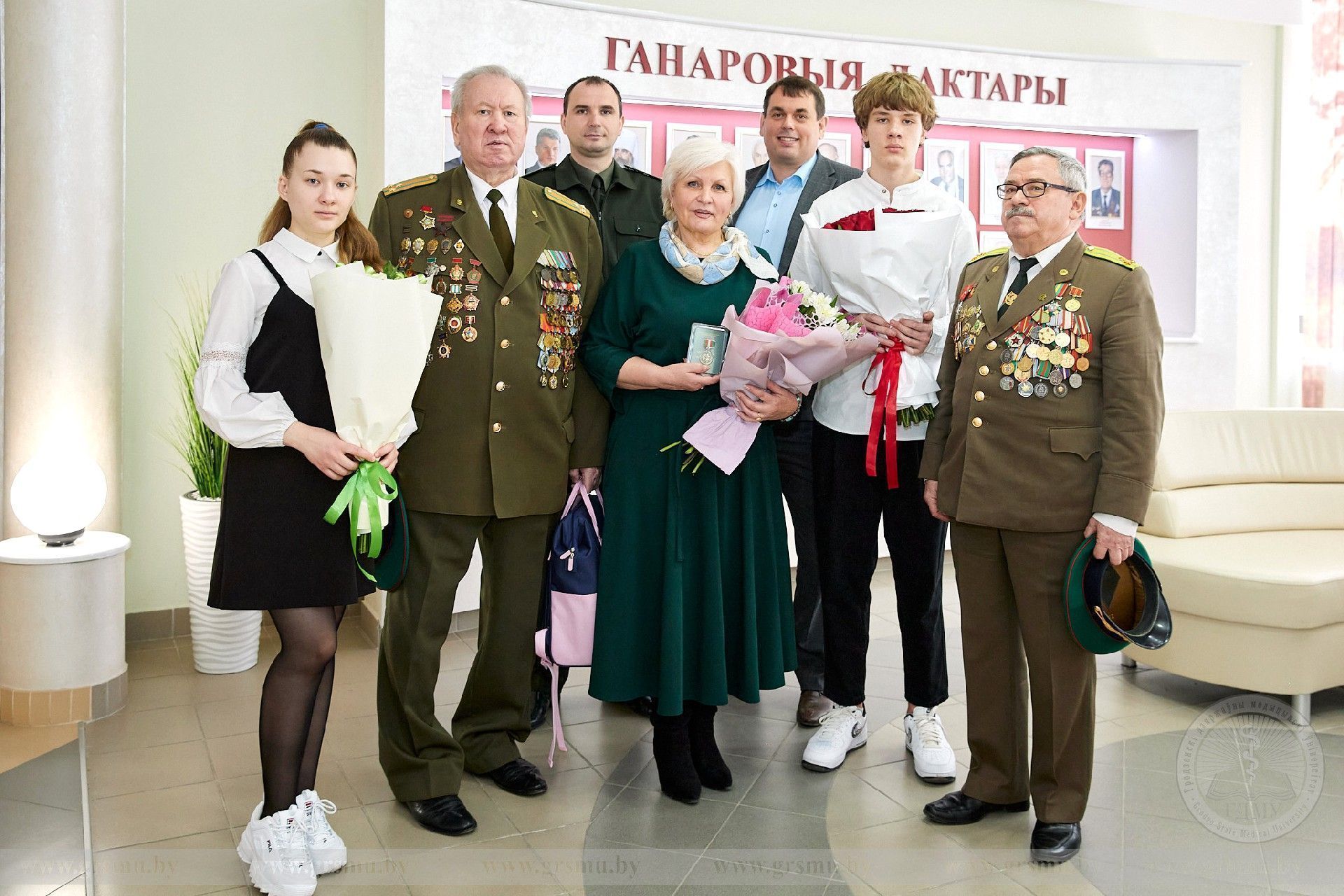 Вручен первый в Гродненском регионе нагрудный знак "Жена пограничника"