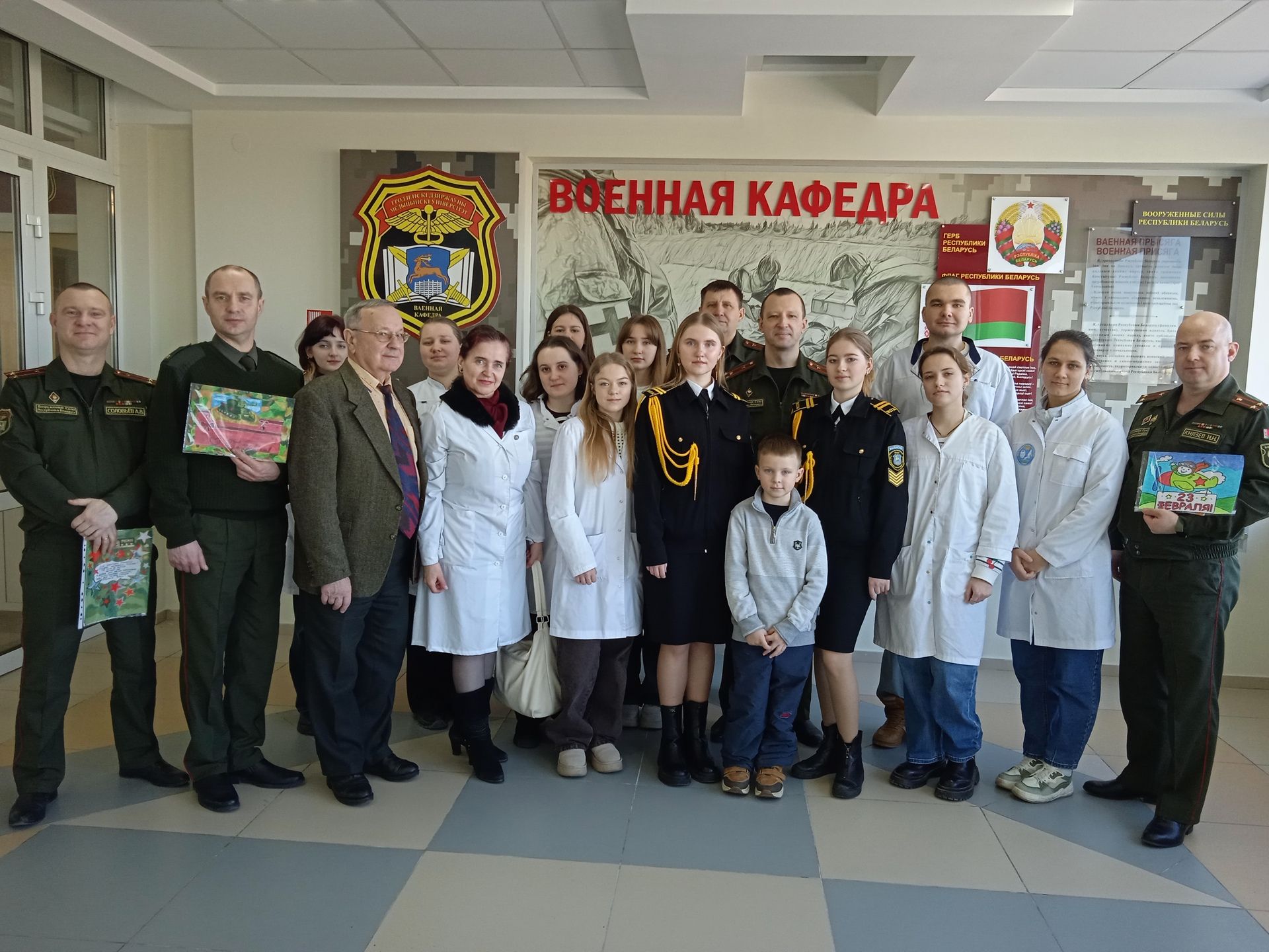 Акция «Письма защитникам Отечества. Студенческая праздничная почта» прошла в ГрГМУ