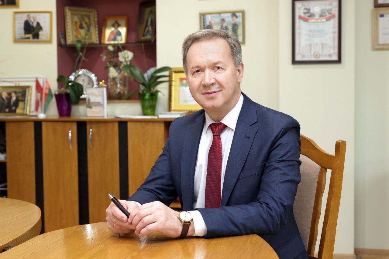 С ДНЁМ УЧИТЕЛЯ!
