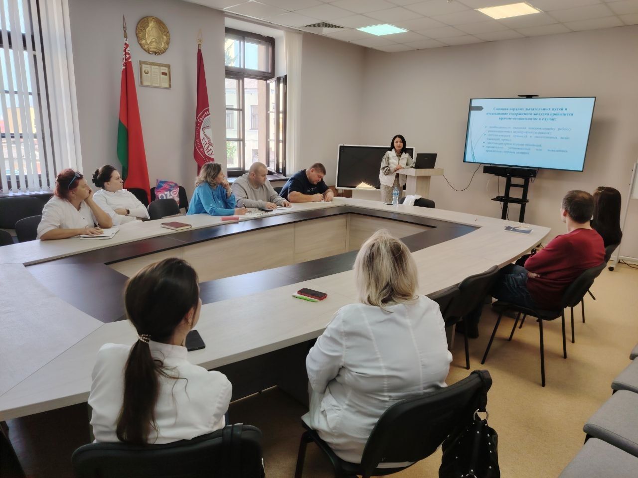 Врачи Гродненщины и Брестчины проходят в ГрГМУ обучение по детской реанимации