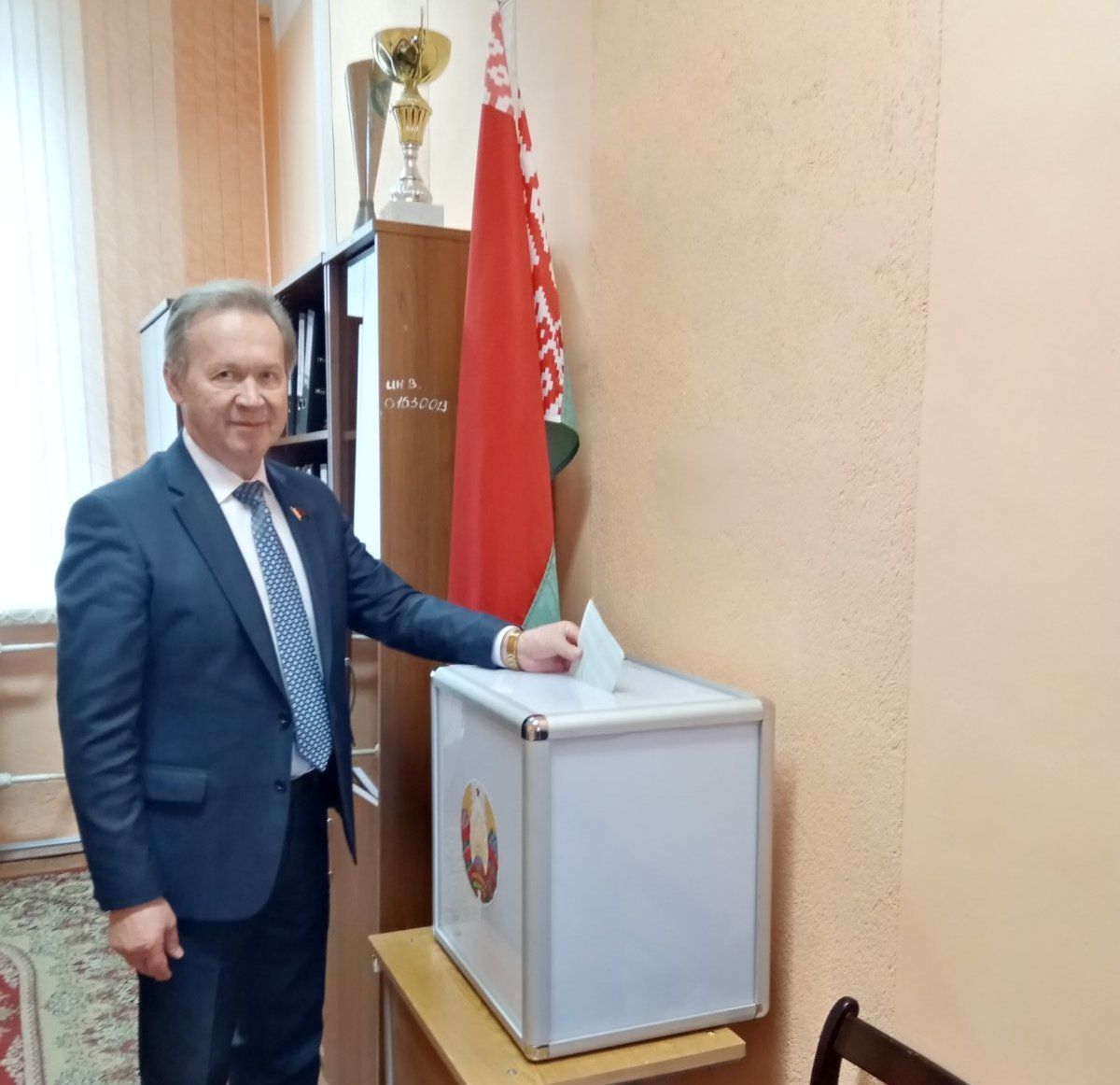 Член Совета Республики Национального собрания Республики Беларусь, ректор ГрГМУ Игорь Жук сделал свой выбор!