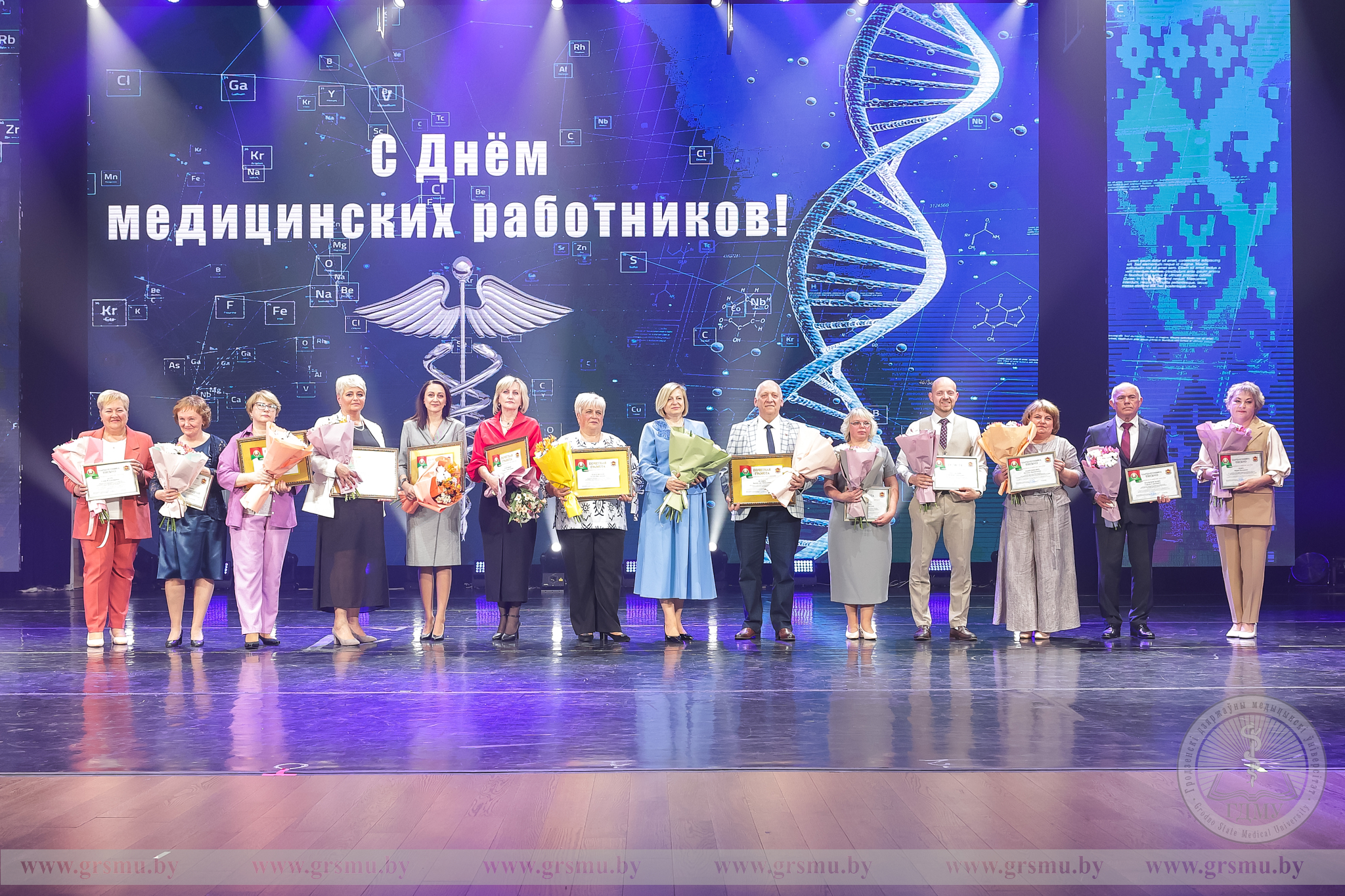 Герои в белых халатах! Сотрудники ГрГМУ удостоены высоких наград