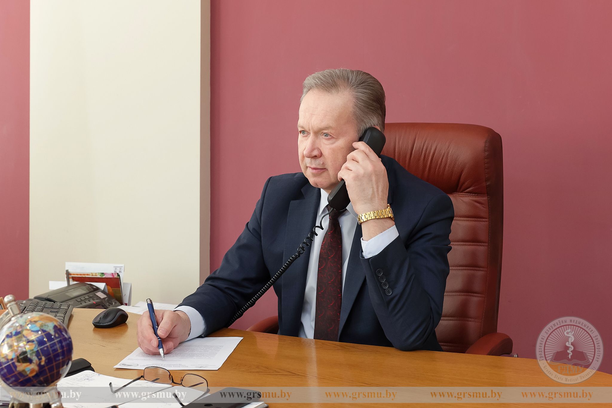 Член Совета Республики Жук Игорь Георгиевич проведет прямую телефонную линию и личный прием граждан