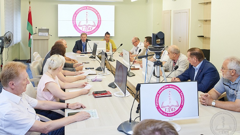Пасяджэнне прыёмнай камісіі па залічэнні абітурыентаў на бюджэт