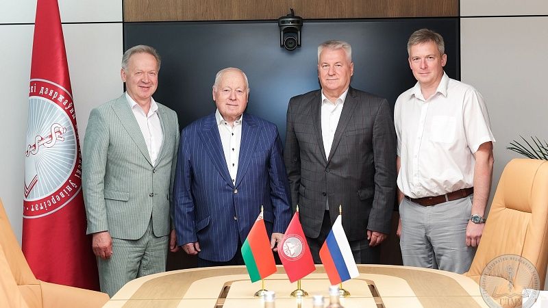 ГрГМУ с рабочим визитом посетил Александр Николаевич Разумов