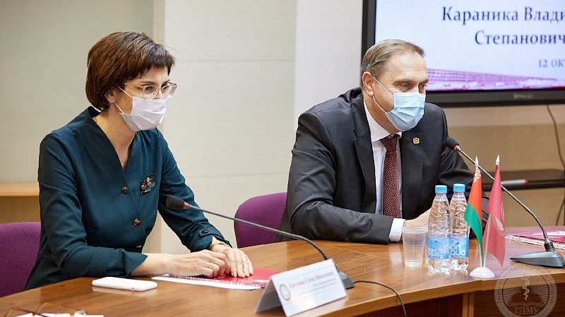 Диалоговая площадка с председателем Гродненского облисполкома Владимиром Степановичем Караником прошла в ГрГМУ