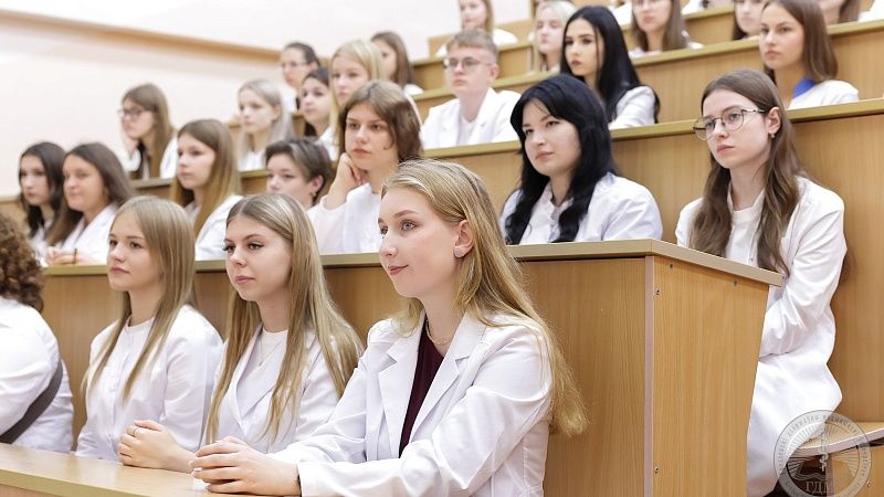 Встреча первокурсников с деканами факультетов!