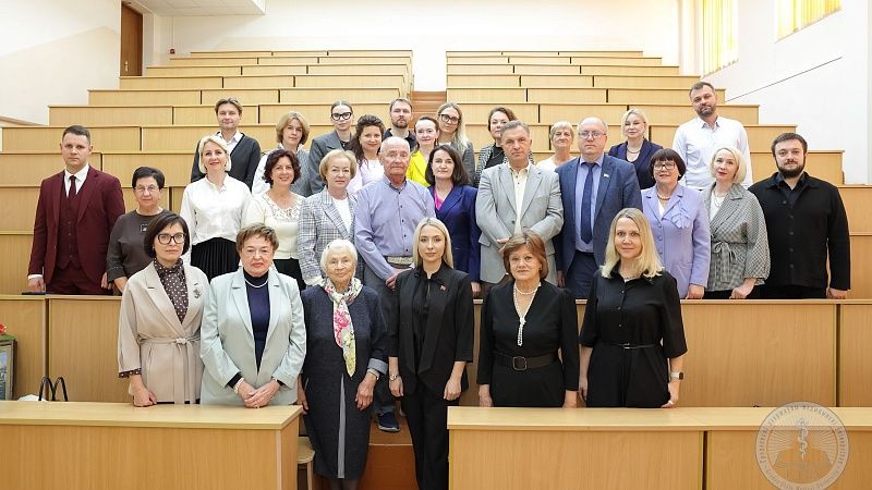 Преемственность поколений и чествование наставников: в ГрГМУ состоялся круглый стол кафедры акушерства и гинекологии