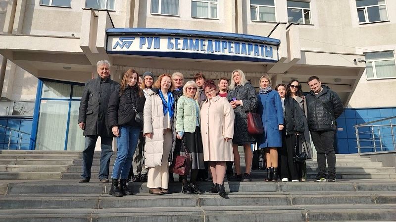 Фотофакт: делегация ГрГМУ приняла участие в Дне открытых дверей РУП "Белмедпрепараты"
