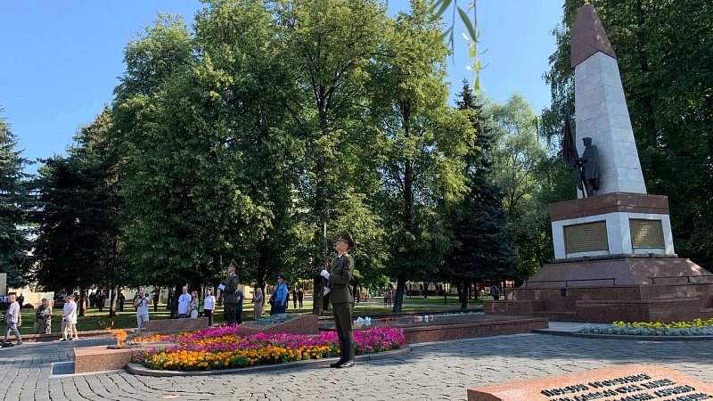 Гродненский медуниверситет принял участие в митинге, посвященном 80-й годовщине освобождения Гродно от немецко-фашистских захватчиков
