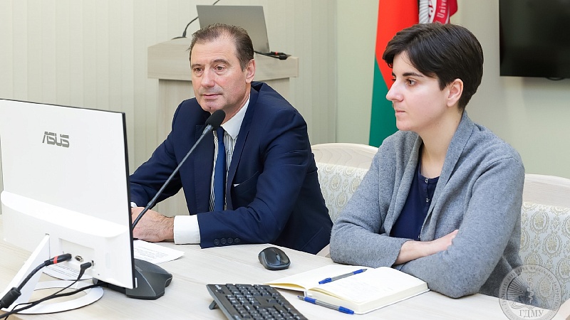 Анлайн-канферэнцыя ў сферы адукацыі паміж ВНУ Гродзенскай вобласці і правінцыі Ганьсу
