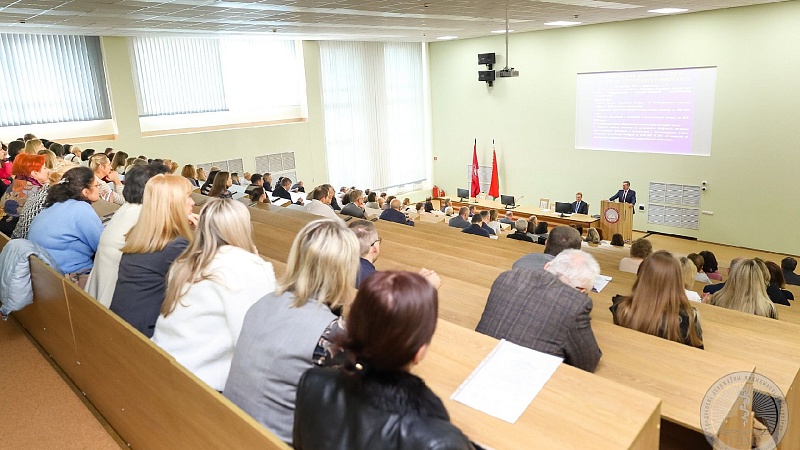 Законопроекты о ВНС и изменения в Избирательном кодексе обсудили в Гродненском государственном медицинском университете